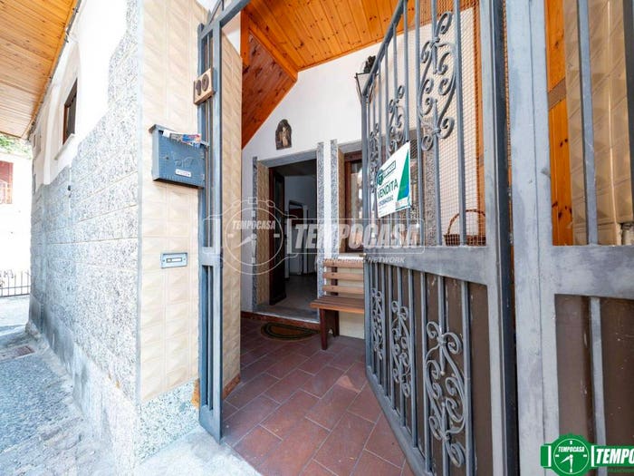 Casa trilocale in vendita in Via Canton Sopra, Pisano