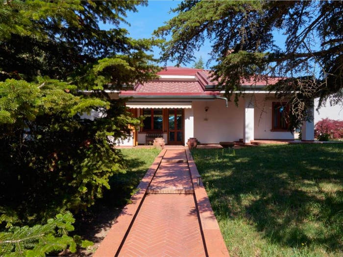 Casa con 6 locali in vendita in Via Cavallo, Centro, Guastalla