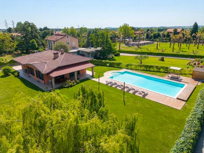 Casa con 6 locali in vendita in Via Coriano, San Lorenzo in Correggiano, Rimini