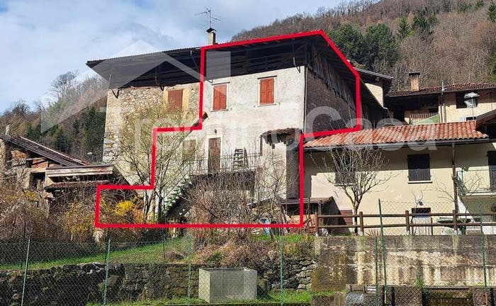 Appartamento con 6 locali in vendita in Agrone, Pieve di BonoPrezzo