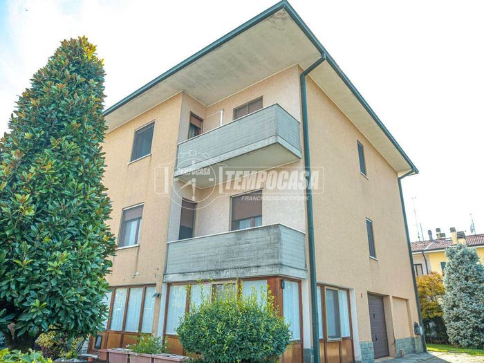 Casa con 6 locali in vendita in Via Don Giovanni Minzoni, Ombriano Sabbioni San Carlo, Crema