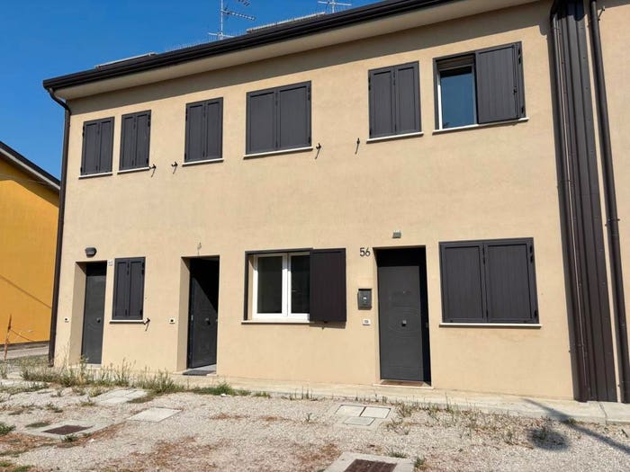 Casa quadrilocale in vendita in Corso Italia, Mirabello, Terre del Reno