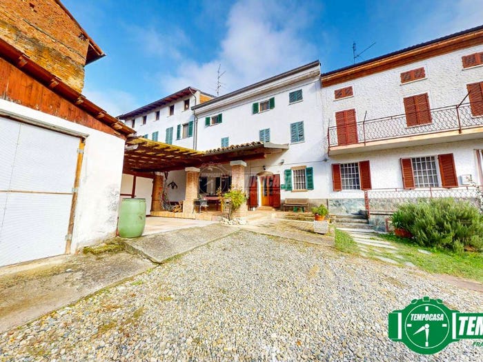 Casa quadrilocale in vendita in Frazione Martini, Martini, Lu e Cuccaro Monferrato