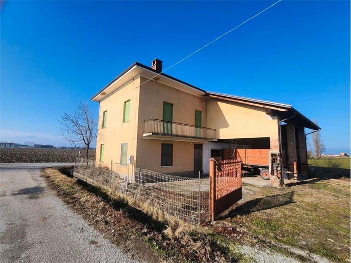 Casa quadrilocale in vendita in Morozzo