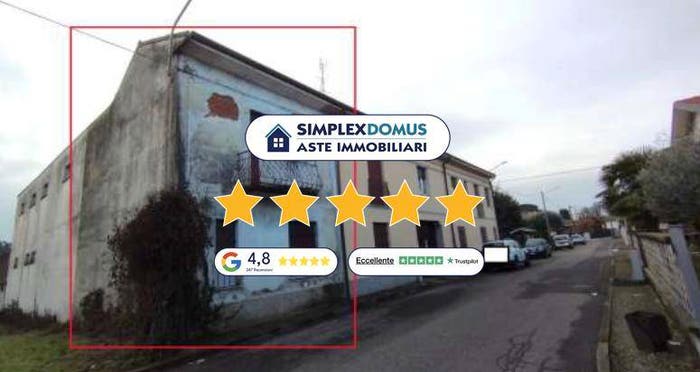 Appartamento trilocale in vendita in Via ai Campi, Rescaldina
