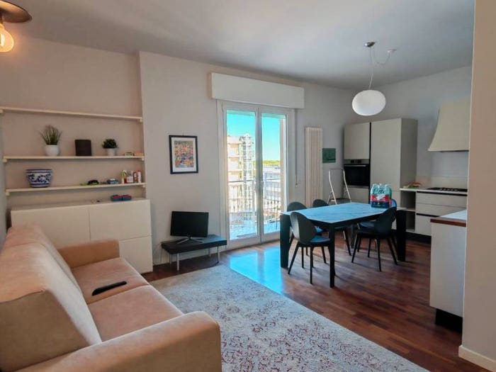 Appartamento trilocale in vendita in viale Abruzzi, Pinarella, Cervia