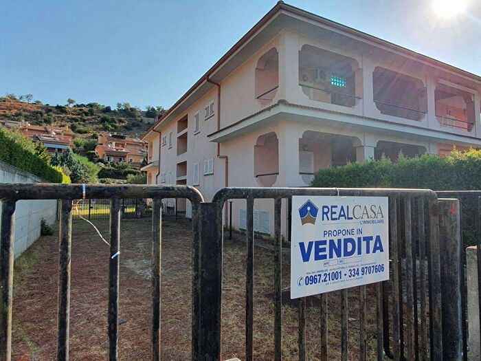 Appartamento trilocale in vendita in Villaggio Botterio, Calalunga Pietragrande, Montauro