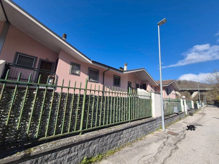 Appartamento trilocale in vendita in Via Valle Mura, Centro, Carsoli