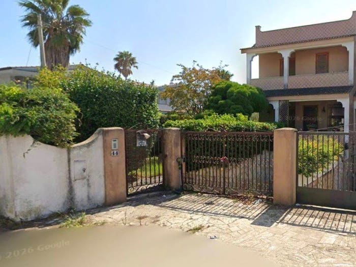 Casa con 6 locali in vendita in Via del Mare, Villa Claudia, Anzio
