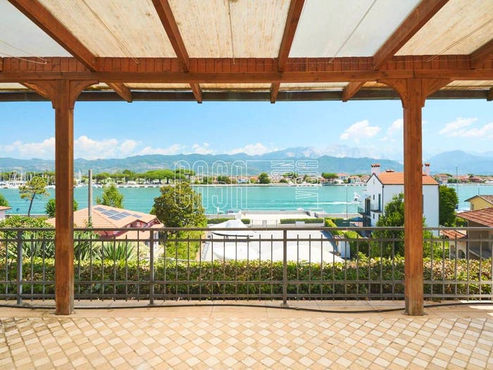 Casa con 6 locali in vendita in Via dell'Angelo, Bocca Di Magra, Ameglia