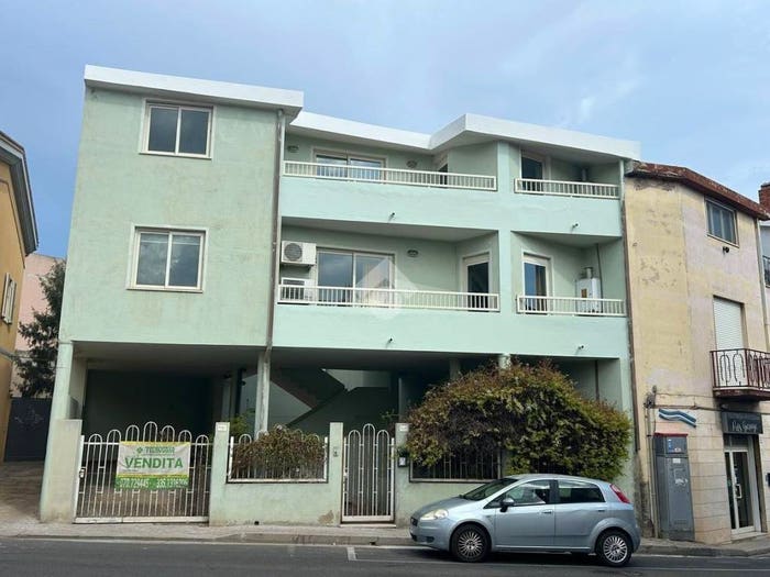Appartamento trilocale in vendita in Via Cagliari, Centro, Capoterra