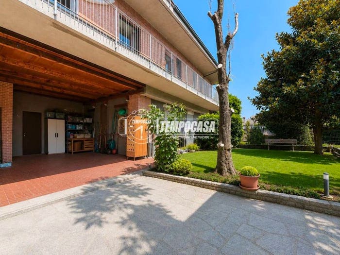 Appartamento quadrilocale in vendita in Via Generale Giuseppe Perotti, Alpignano