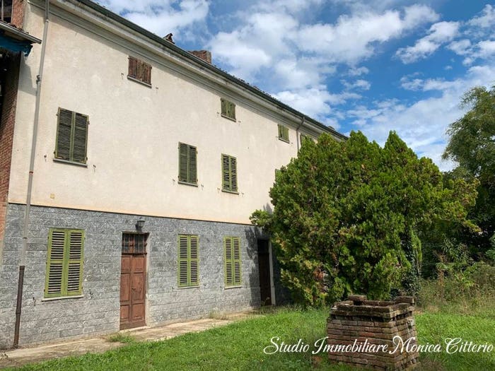 Casa con 6 locali in vendita in Via Bussolina, Cà Angiolina, Castelletto Monferrato
