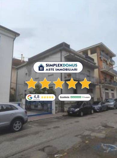 Appartamento con 6 locali in vendita in Via Francesco Petrarca, Centro, San Benedetto del Tronto