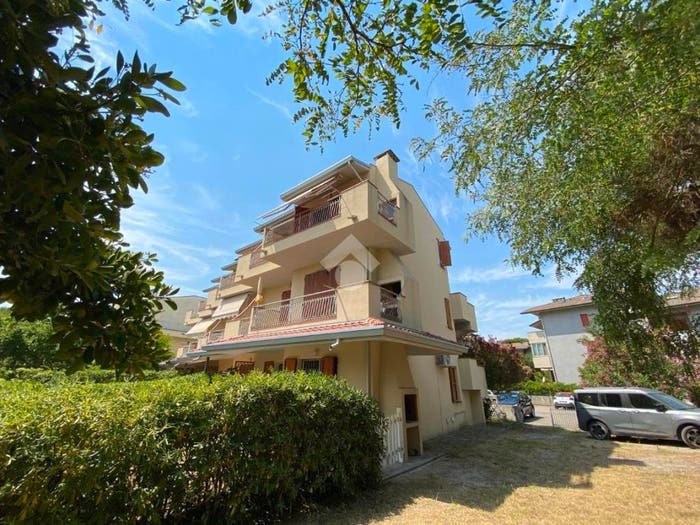 Appartamento trilocale in vendita in Viale Giovanni Cimabue, Lido Adriano Lido di Dante, Ravenna
