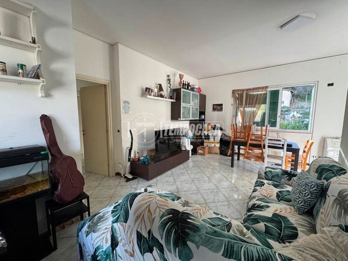 Appartamento trilocale in vendita in Via Sanda, Celle Ligure Pecorile, Celle Ligure