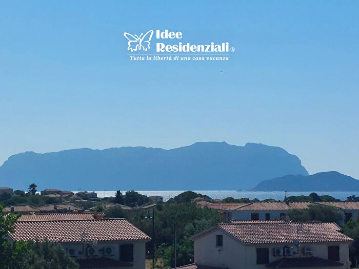 Casa con 5 locali in vendita in Via del Cinto, Olbia