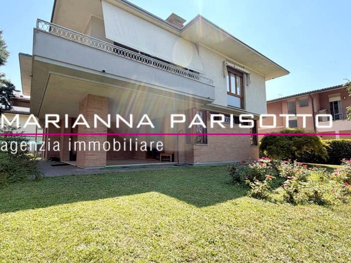 Casa con 5 locali in vendita in Via Divisione Pusteria, Centro, Marostica