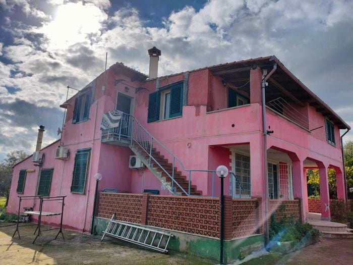 Casa con 6 locali in vendita in Contrada Contadello, Augusta