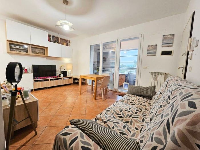 Appartamento trilocale in vendita in Via delle Mimose, Calambrone, Pisa