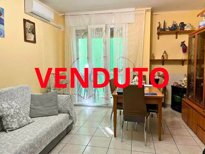 Appartamento trilocale in vendita in Via Eugenio Curiel, Corsico