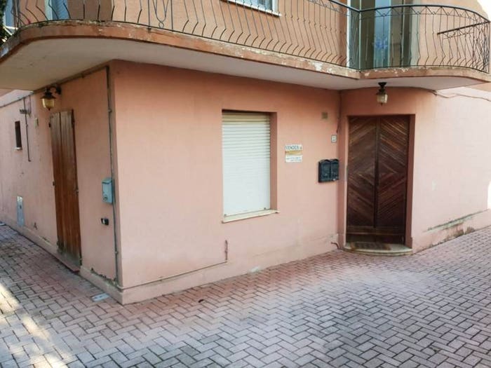 Appartamento bilocale in vendita in Viale Dottor Pietro Santini, Centro, Loro Piceno