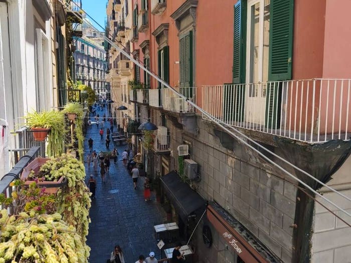 Appartamento con 6 locali in vendita in Via della Cavallerizza, Chiaia, Napoli