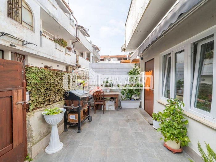 Casa con 6 locali in vendita in Via Cales, Cerenova, Cerveteri