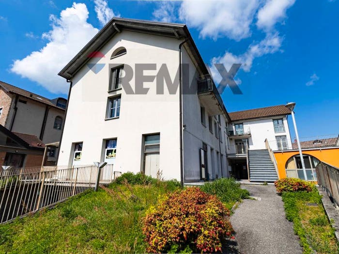 Appartamento trilocale in vendita in Via Provinciale, Mesenzana