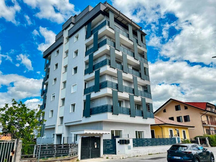Appartamento quadrilocale in vendita in Via Tomaso Albinoni, Pratillo, Frosinone