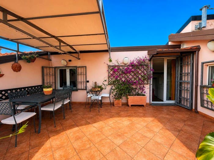 Casa con 6 locali in vendita in Viale San Bartolomeo, Canaletto, La Spezia
