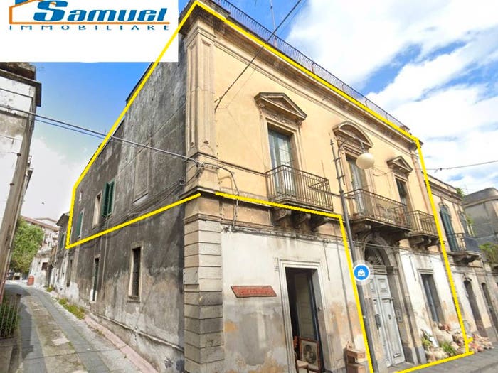 Casa con 6 locali in vendita in Via Callipoli, Centro, Giarre