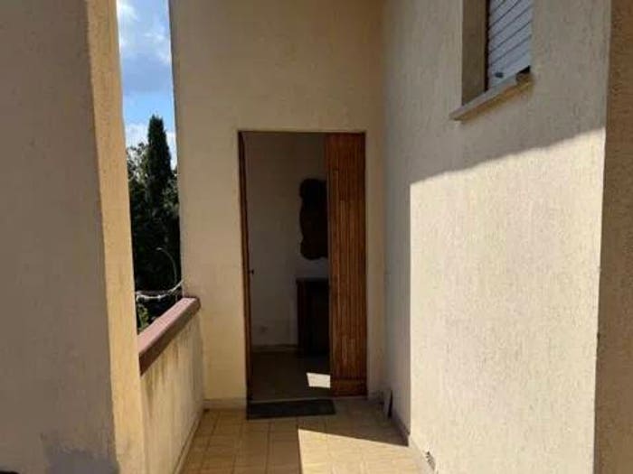 Appartamento trilocale in vendita in Via Pianora No Number, Capodimonte
