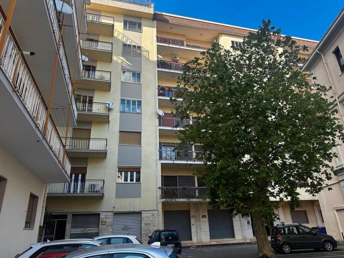 Appartamento con 6 locali in vendita in Via Luigi Pascali, San Leonardo, Catanzaro