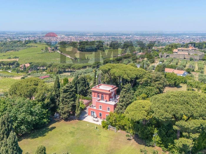 Casa con 6 locali in vendita in Via Anagnina, Anagnina, Grottaferrata