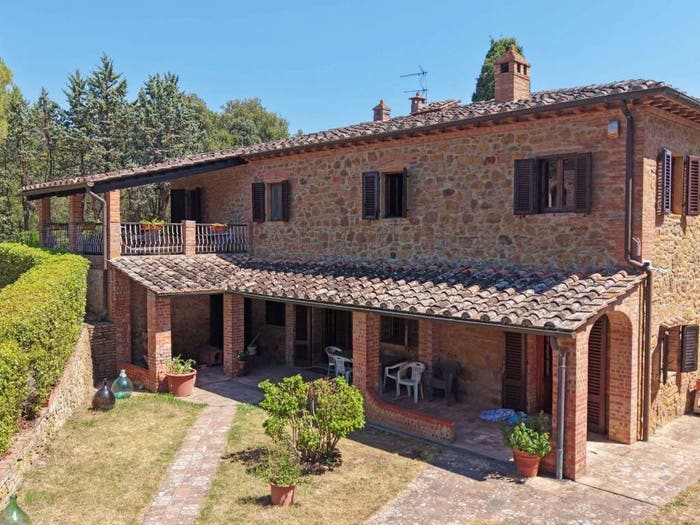 Casa con 6 locali in vendita in Via Cerroni, Montaione