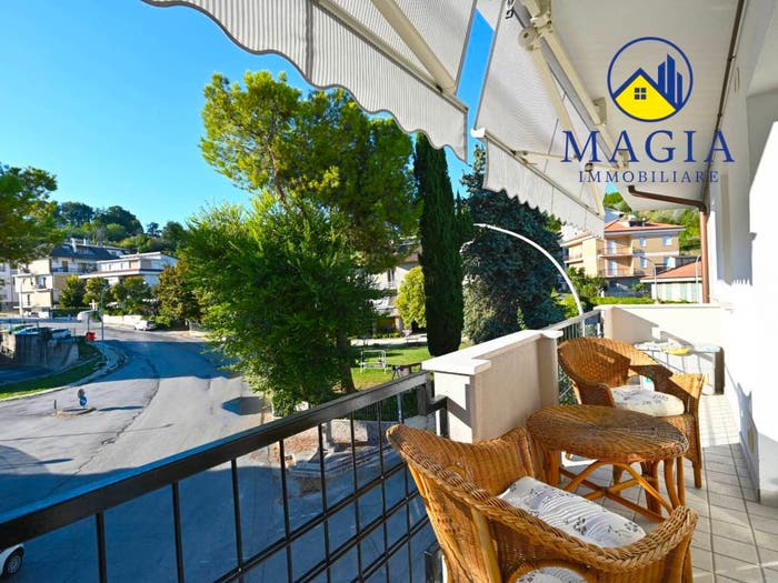 Appartamento con 6 locali in vendita in Via Olmo, Piattoni Villa Sant'Antonio, Castel di Lama