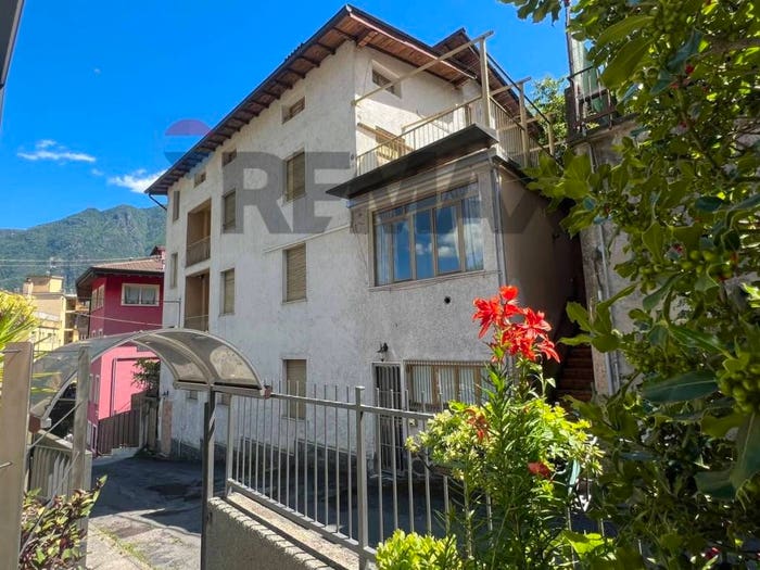 Casa in vendita in Centro, Darfo Boario Terme