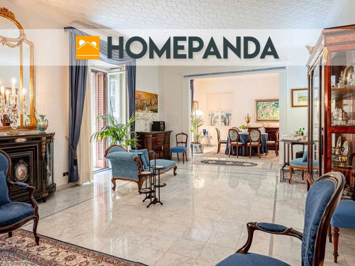 Appartamento con 5 locali in vendita in Via Generale Giordano Orsini, Santa Lucia, Napoli