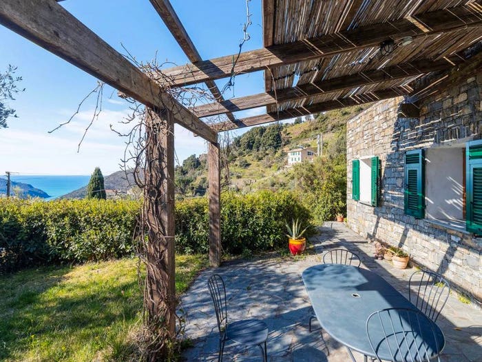 Casa bilocale in vendita in Località Dosso, Levanto