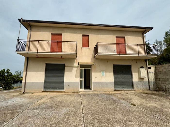 Casa con 5 locali in vendita in contrada savia, Fontanarosa