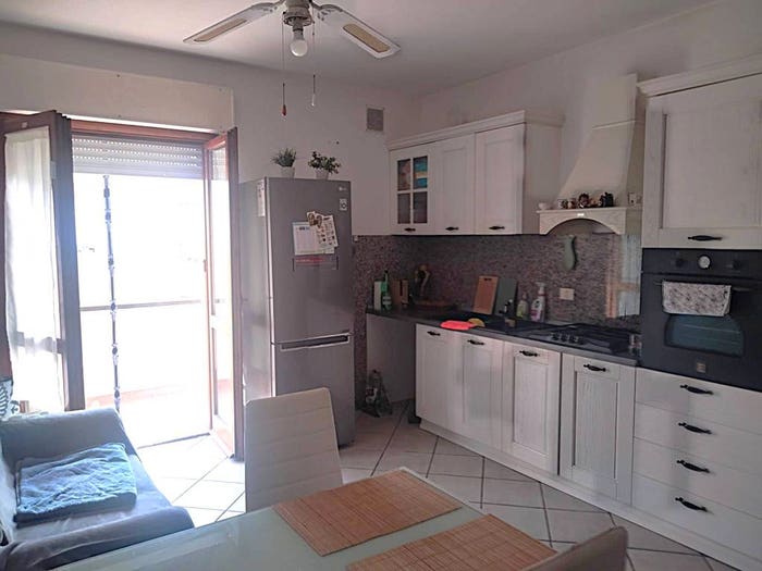 Appartamento trilocale in vendita in Via Francesco Redi, Centro, Nocera Umbra