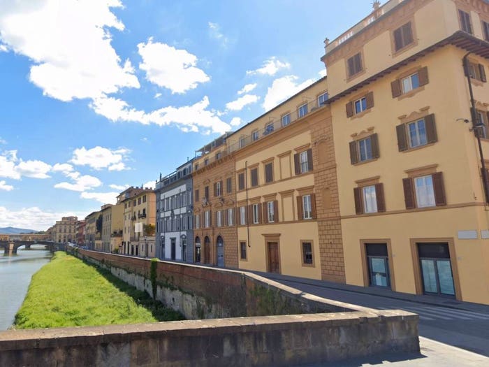 Appartamento con 5 locali in vendita in Lungarno Guicciardini, Santo Spirito, Firenze