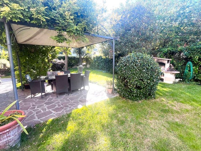 Casa con 6 locali in vendita in Via Riva, Fornacelle, Montemurlo