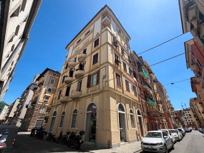 Appartamento quadrilocale in vendita in Via Cristoforo Colombo, Centro Storico, La Spezia