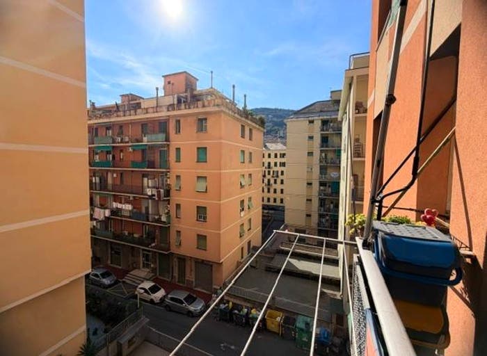 Appartamento quadrilocale in vendita in Via Tortona, Staglieno, Genova