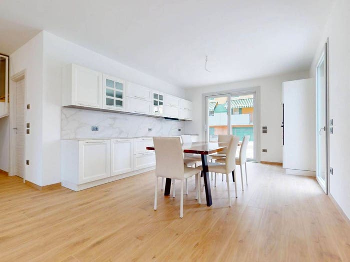 Casa con 6 locali in vendita in Via Enrico Fermi, Camazzole, Carmignano di Brenta