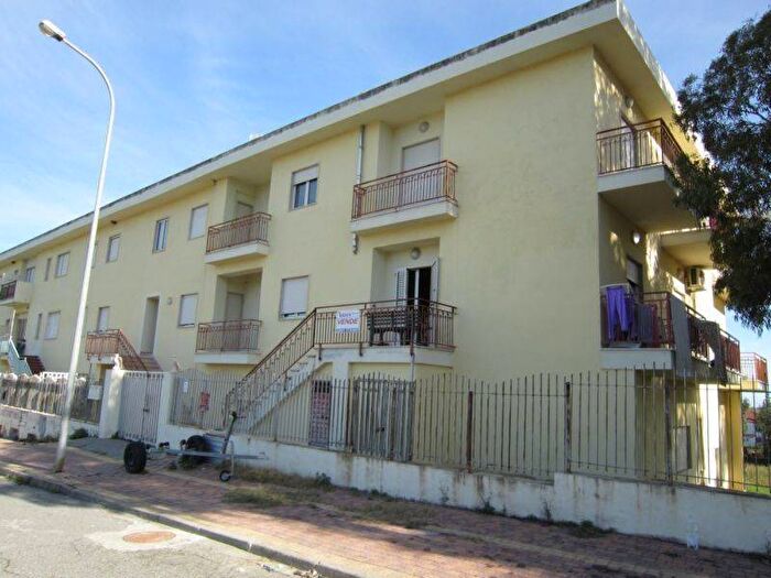 Appartamento con 6 locali in vendita in VIA GULLO, San Giacomo Marinella, Calopezzati