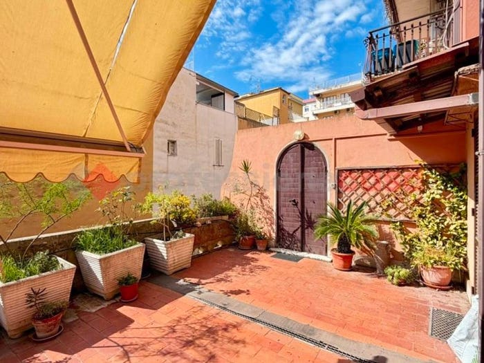 Appartamento quadrilocale in vendita in Via Monte Grappa, Gaeta
