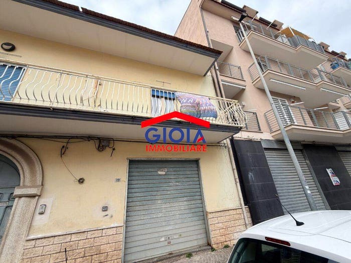 Appartamento quadrilocale in vendita in Via Caserta, Mondragone